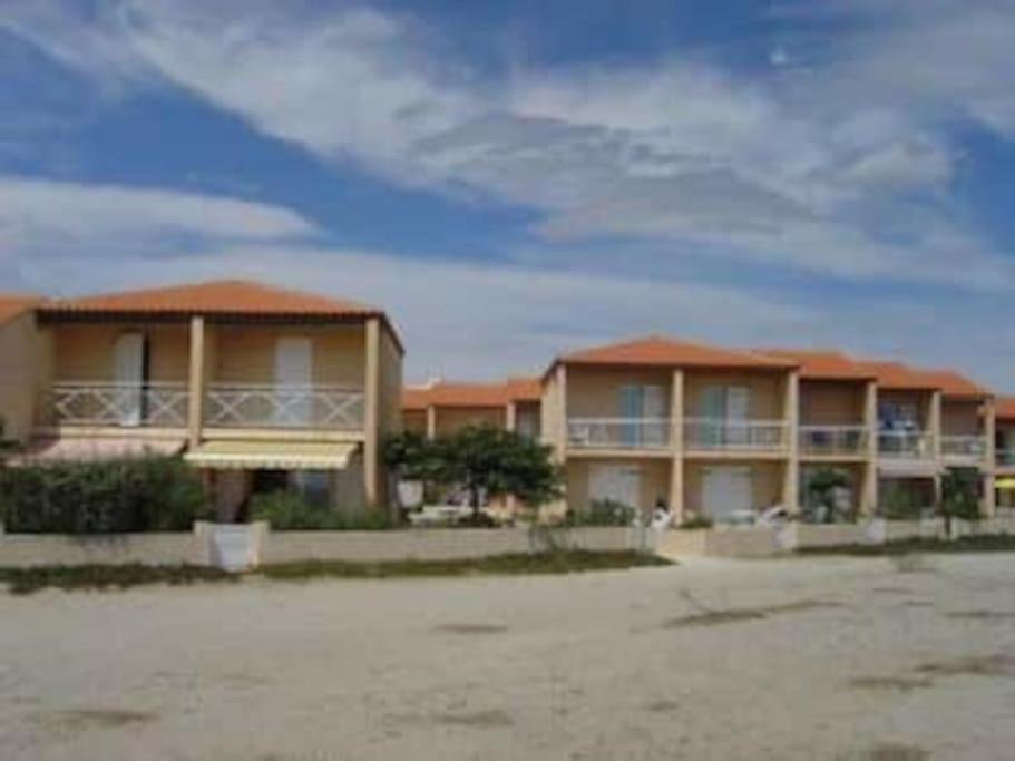 Villa Face A La Mer Sur Le Sable 8 Clim A L'Etage Le Barcares Bagian luar foto